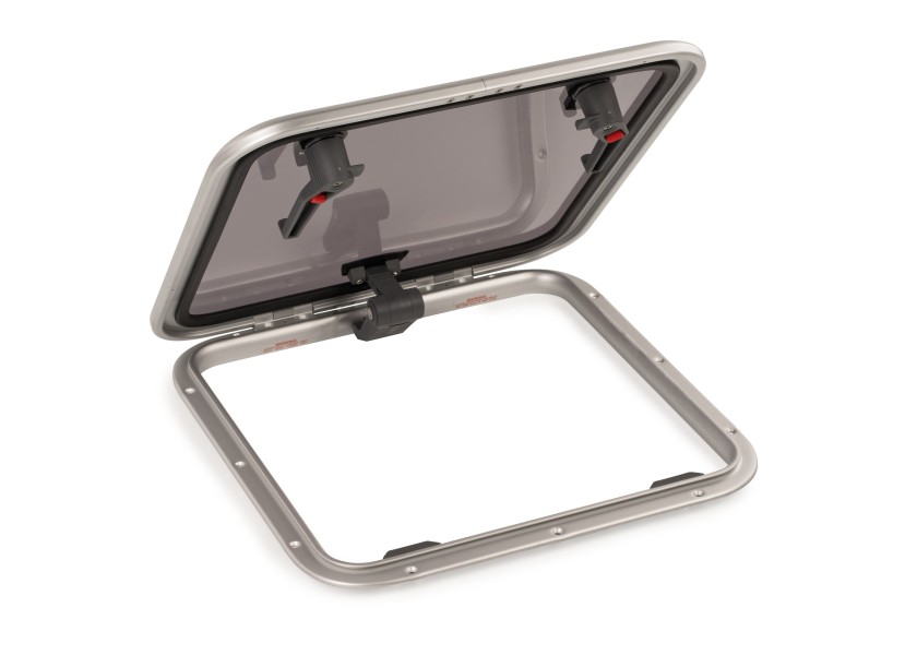 Купить Люк палубный низкопрофильный Lewmar Low Profile 39944030 размер 44 512x512x25мм вырез 442x442мм с самоподдерживающейся крышкой 7ft.ru в интернет магазине Семь Футов