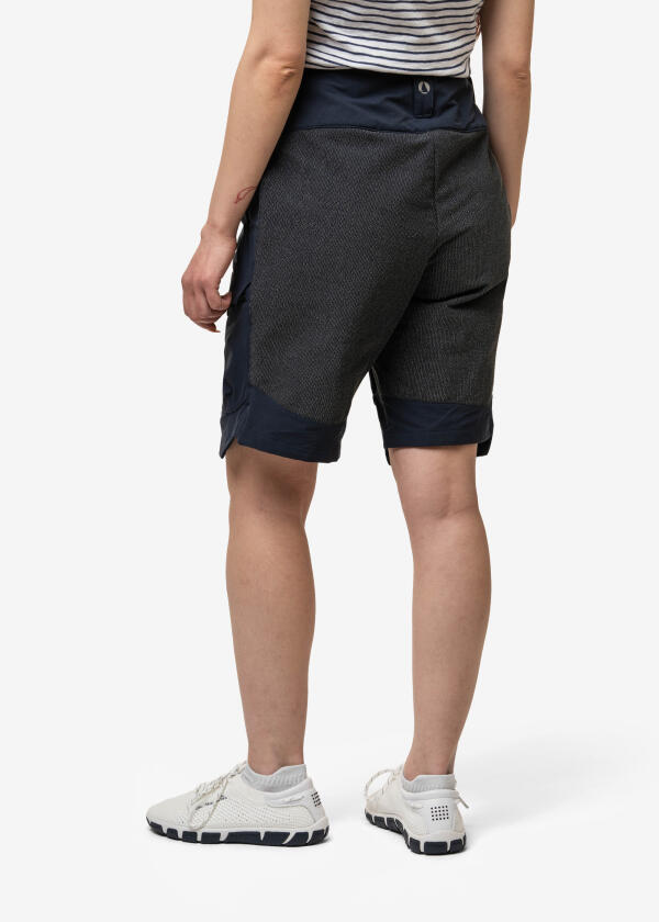 Купить MUSTO Women's Evolution Performance Stretch Shorts / navy 482785-bvs 7ft.ru в интернет магазине Семь Футов