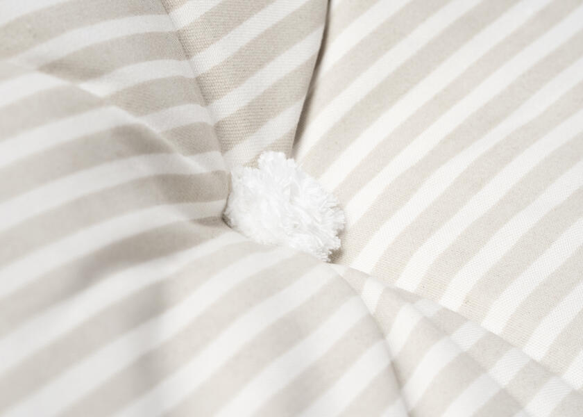 Купить Kapok Single Cushion / light grey / thin stripes 57355-bvs 7ft.ru в интернет магазине Семь Футов