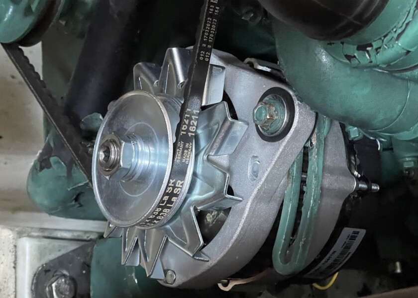 Купить A13N234+ Генератор переменного тока 12В/60А для Volvo Penta серии 2000/MD2010-2040/KA(M)D/MD/БУХ ДВ 83470-bvs 7ft.ru в интернет магазине Семь Футов