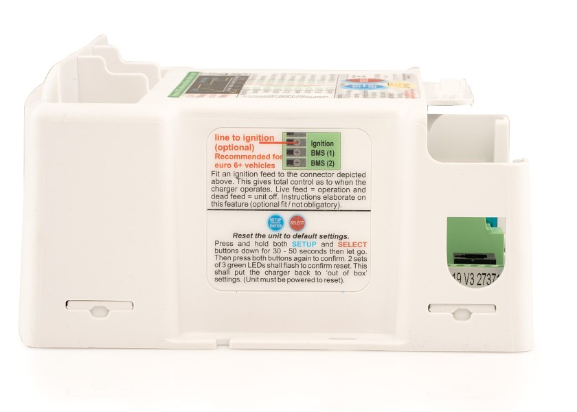 Купить Зарядное устройство Sterling Power Pro Batt Ultra BB122470 70А 12-24В 190x160x95мм 7ft.ru в интернет магазине Семь Футов