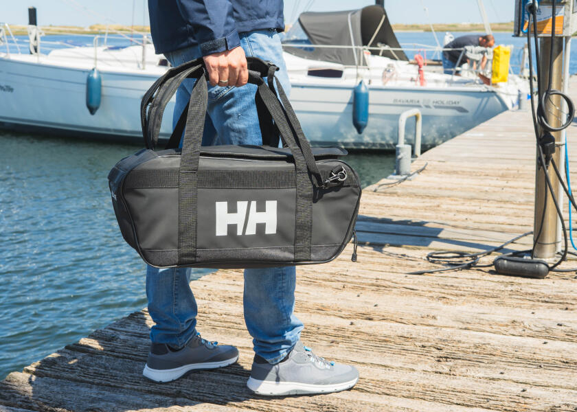 Купить HELLY HANSEN 67440_990 Дорожная сумка HH SCOUT DUFFEL / черный / 30 литров 47882-bvs 7ft.ru в интернет магазине Семь Футов