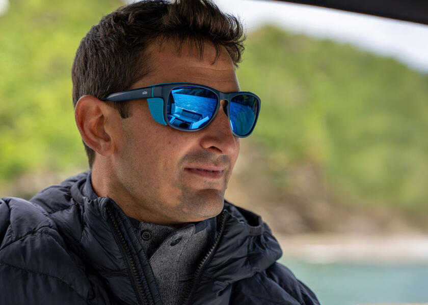 Купить Gill 9740-BLU01-1SIZE поляризованные солнцезащитные очки Verso Blue 7ft.ru в интернет магазине Семь Футов