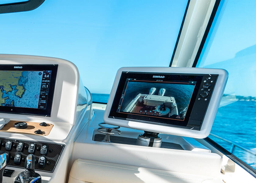 Купить Держатель дисплея Scanstrut Deck Pod SPD-9-W вращение 360° наклон 45° для 9-дюймовых дисплеев белый 7ft.ru в интернет магазине Семь Футов