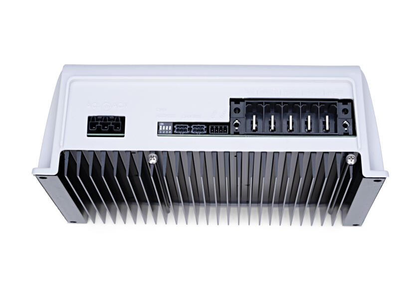 Купить CRISTEC YPOWER+ Battery Charger 12 V / 70 A / 4 charging outputs / fanless 33941-bvs 7ft.ru в интернет магазине Семь Футов