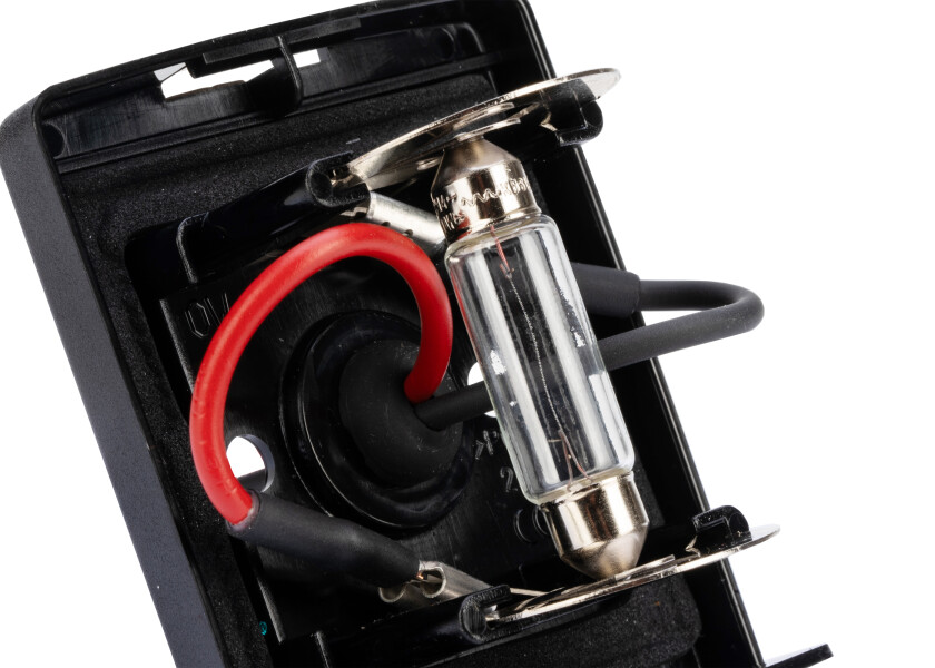 Купить HELLA MARINE 2LT003562045 Серия 3562 Двухцветный светильник 7ft.ru в интернет магазине Семь Футов