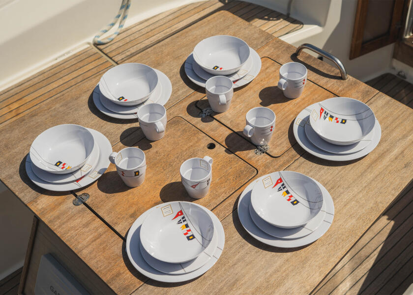 Купить Набор посуды на 6 человек Marine Business Regata 12144 24 предмета из меламина в сумке 7ft.ru в интернет магазине Семь Футов