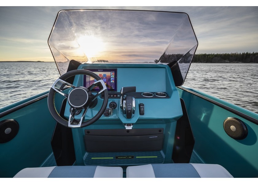 Купить Быстрое водонепроницаемое USB-зарядное устройство Scanstrut SC-USB-02 94 x 39 x 29 мм 12/24 В 4,2 А USB Type-A 7ft.ru в интернет магазине Семь Футов