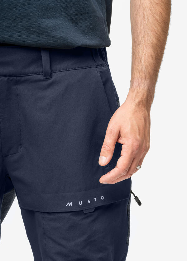 Купить MUSTO 82420_598-32R Мужские брюки-стретч Evolution Performance / темно-синий / Размер одежды: 32 7ft.ru в интернет магазине Семь Футов