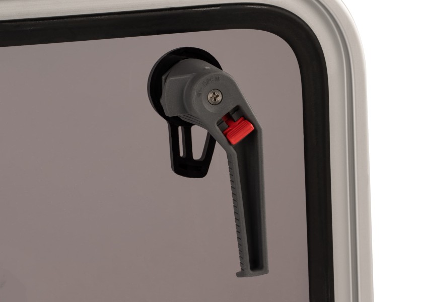 Купить Люк палубный низкопрофильный Lewmar Low Profile 39940030 размер 40 491x491x25мм вырез 421x421мм с самоподдерживающейся крышкой 7ft.ru в интернет магазине Семь Футов