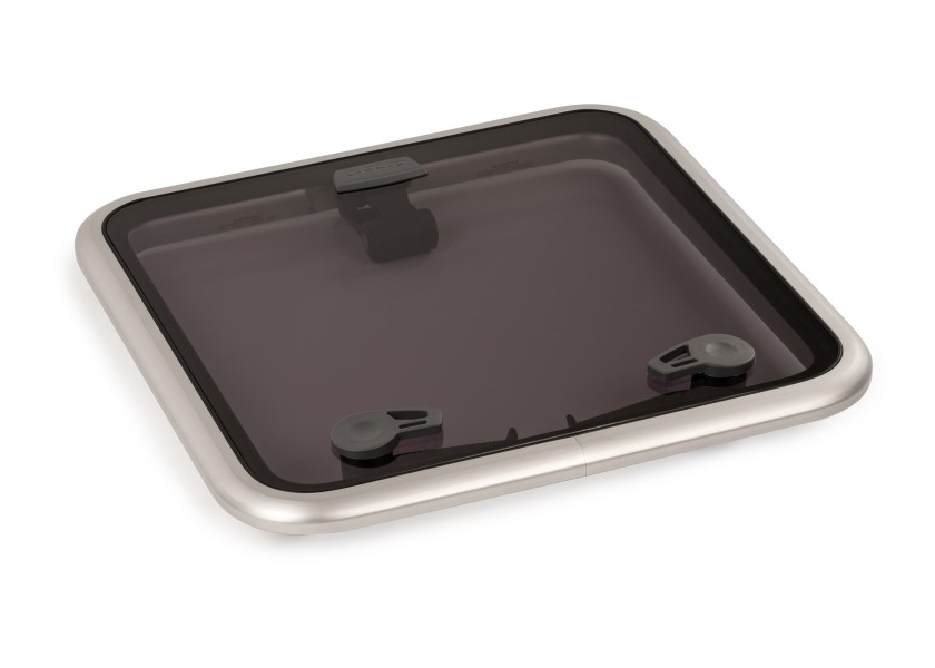 Купить Люк палубный низкопрофильный Lewmar Low Profile 39944030 размер 44 512x512x25мм вырез 442x442мм с самоподдерживающейся крышкой 7ft.ru в интернет магазине Семь Футов