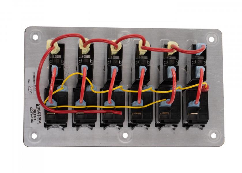 Купить Панель выключателей водонепроницаемая Blue Sea Contura 8373 12/24В 15/45А IP66 6 автоматов 114x190мм чёрная 7ft.ru в интернет магазине Семь Футов