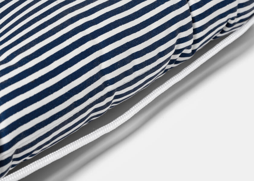 Купить Kapok Single Cushion / navy blue / thin stripes 57344-bvs 7ft.ru в интернет магазине Семь Футов