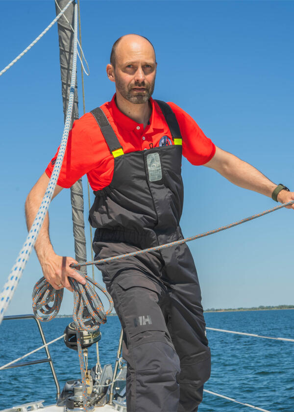 Купить HELLY HANSEN 34485_980-L Мужской нагрудник для прибрежного парусного спорта PIER 4.0 / черное дерево / Размер одежды: L 7ft.ru в интернет магазине Семь Футов