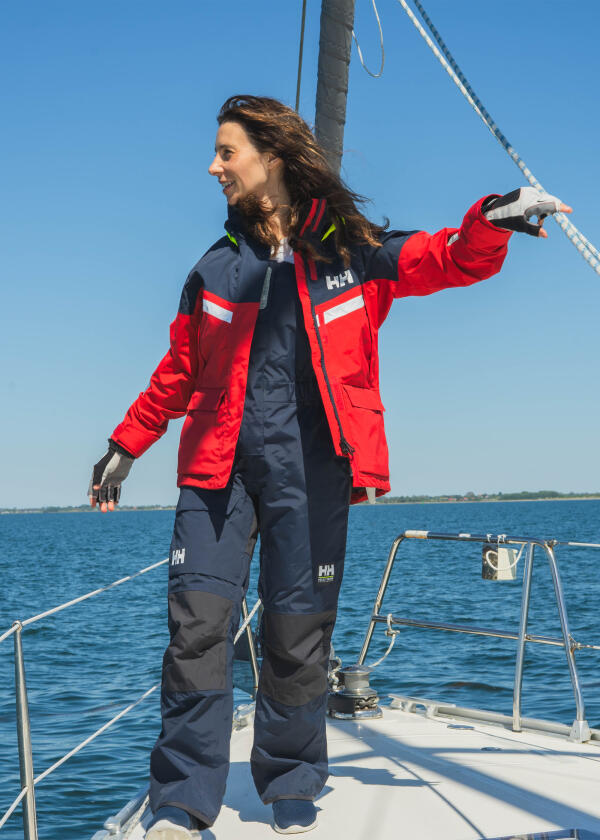 Купить HELLY HANSEN 34486_162-S Женская парусная куртка PIER 4.0 / красный / Размер одежды: S 7ft.ru в интернет магазине Семь Футов