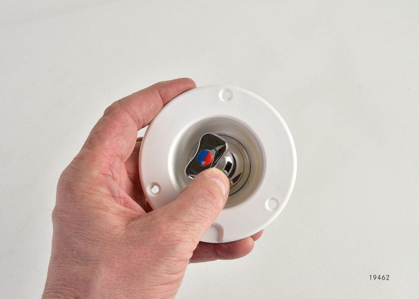 Купить BAVARIA 300948 Запорный смеситель для кормового душа / холодный - теплый 19462-bvs 7ft.ru в интернет магазине Семь Футов