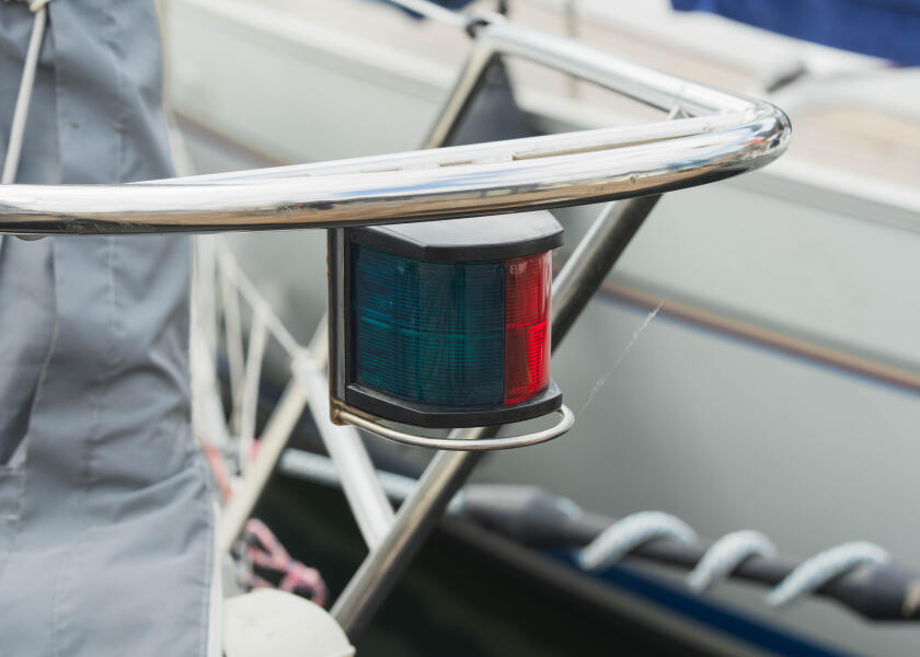 Купить HELLA MARINE 2LT002984315 Серия 2984 Двухцветный светильник 7ft.ru в интернет магазине Семь Футов