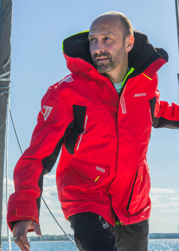 Купить MUSTO 82084_169-L Мужская куртка BR2 Offshore 2.0 / красный / Размер одежды: L 7ft.ru в интернет магазине Семь Футов
