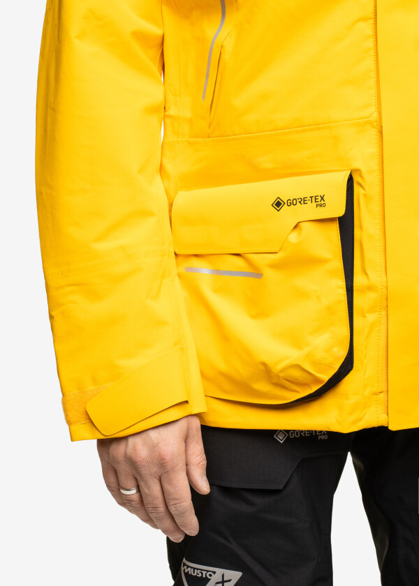 Купить MUSTO 82307_772-M Мужская куртка MPX GORE-TEX Pro Offshore 2.0 / золотой / Размер одежды: М 7ft.ru в интернет магазине Семь Футов