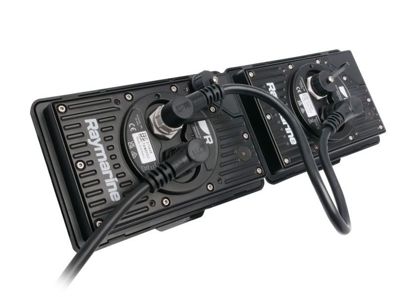 Купить Raymarine E70649 Alpha Performance 7´´ Экран Бесцветный Black 7ft.ru в интернет магазине Семь Футов