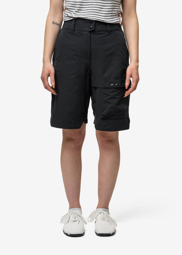 Купить MUSTO Women's Evolution Performance Stretch Shorts / black 482794-bvs 7ft.ru в интернет магазине Семь Футов