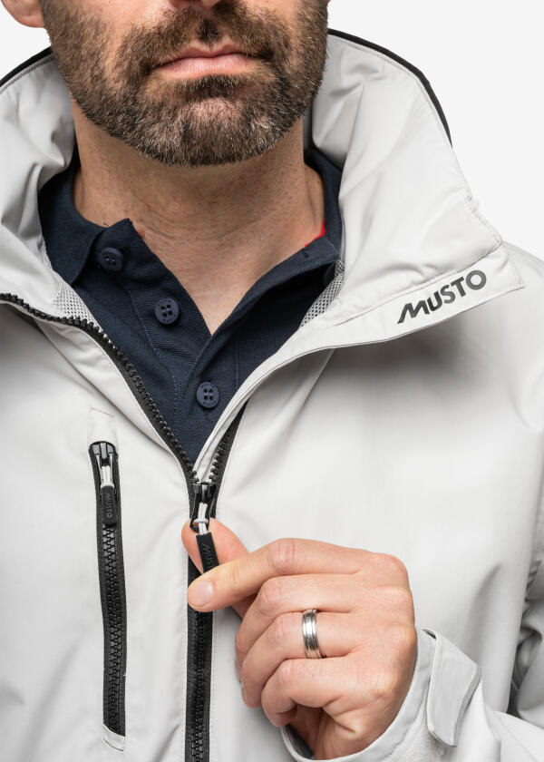 Купить MUSTO 82617_813-M Мужская куртка SARDINIA BR1 / платиновый / Размер одежды: М 7ft.ru в интернет магазине Семь Футов
