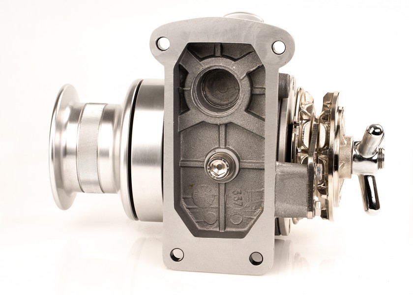 Купить Брашпиль горизонтальный якорный с кабестаном Lofrans Royal 220002 10 мм ручное управление 7ft.ru в интернет магазине Семь Футов