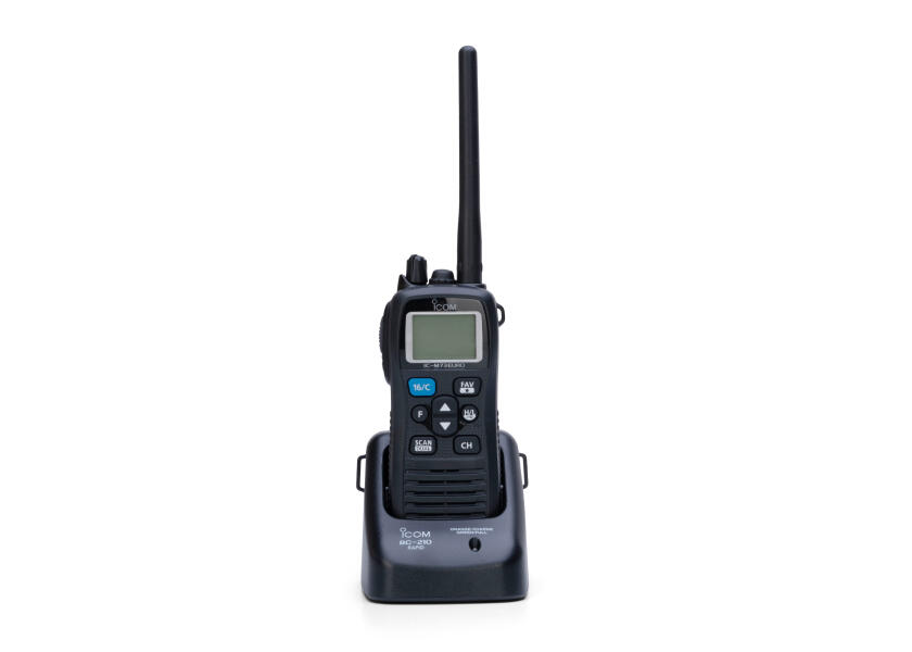 Купить ICOM IC-M73EUROPLUS#77 Портативная морская радиостанция IC-M73 EURO PLUS 88022-bvs 7ft.ru в интернет магазине Семь Футов