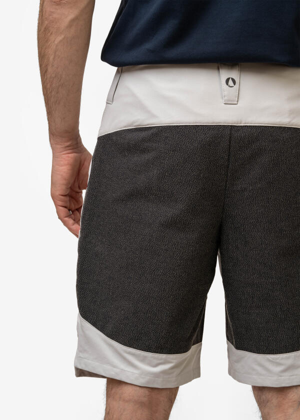 Купить MUSTO 82421_813-36 Мужские шорты стрейч Evolution Performance / платиновый / Размер одежды: 36 7ft.ru в интернет магазине Семь Футов