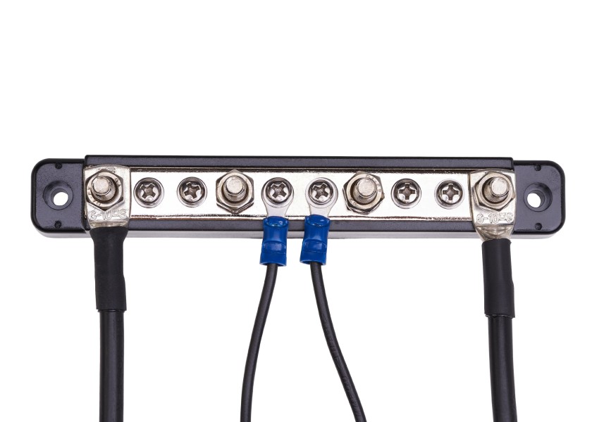 Купить SEATEC Busbar with Housing / 4x M6 / 6x M4 / black 29737-bvs 7ft.ru в интернет магазине Семь Футов