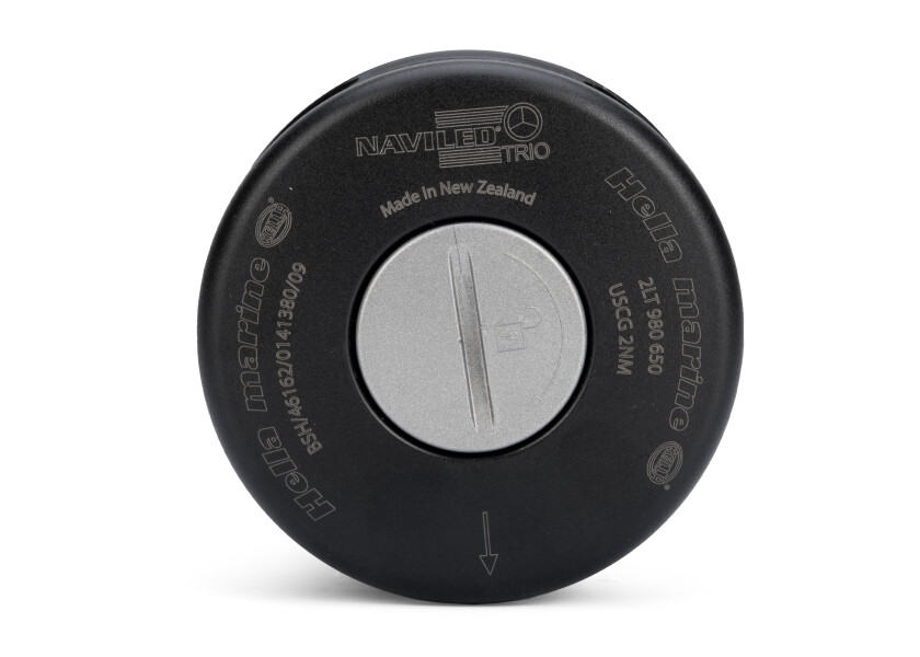 Купить HELLA MARINE 2LT980650 001 NaviLED TRIO 3-цветный светильник с якорной подсветкой / черный 7ft.ru в интернет магазине Семь Футов