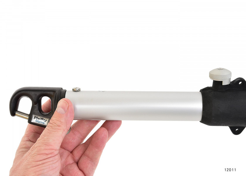 Купить PFEIFFER Marine Telescopic Whisker Poles 12012-bvs 7ft.ru в интернет магазине Семь Футов