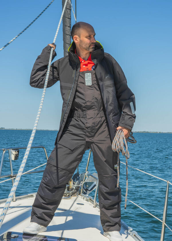 Купить HELLY HANSEN 34484_980-M Мужская парусная куртка PIER 4.0 / черное дерево / Размер одежды: М 7ft.ru в интернет магазине Семь Футов