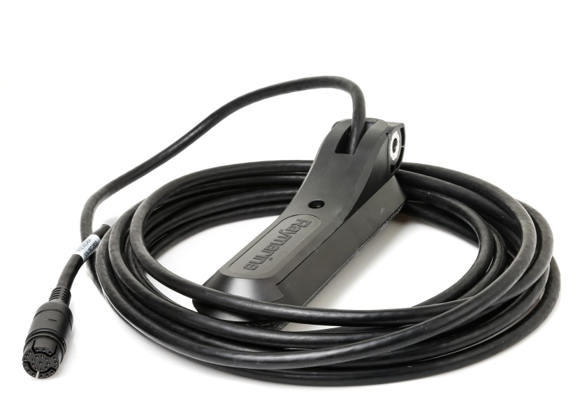 Купить RAYMARINE AXIOM+ 9 / Touch /  with Integr. RealVision 3D Sonar, RV-100 Transducer and AIS700 93902-bvs 7ft.ru в интернет магазине Семь Футов