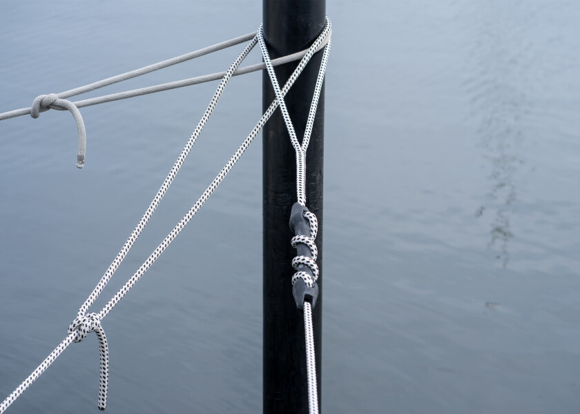 Купить GLEISTEIN 56008 BAVARIA Dock Line / с швартовочным компенсатором / белый/черный / Веревка-Ø: 12 мм 56008-bvs 7ft.ru в интернет магазине Семь Футов