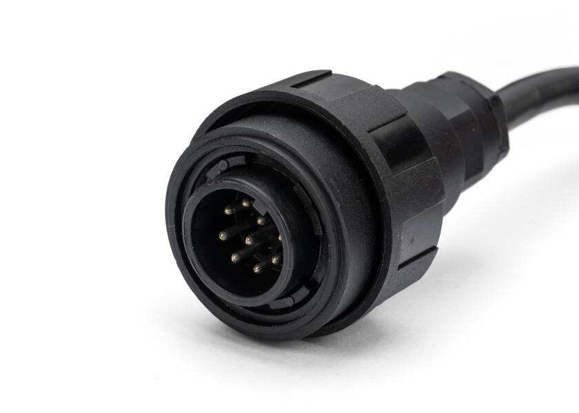 Купить Румпельный автопилот Simrad TillerPilot TP22 610x105x60мм 12В рабочий ход 250мм тяга 70кг длина судна до 10,36м винтовая резьба 7ft.ru в интернет магазине Семь Футов