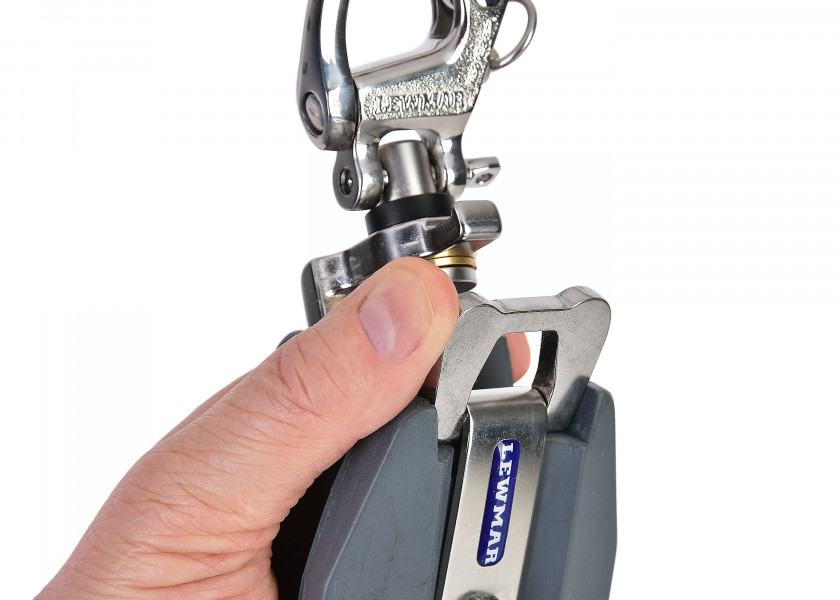 Купить Канифас-блок одношкивный Lewmar Synchro Control 19810600 10-14 мм 1135-2270 кг 7ft.ru в интернет магазине Семь Футов