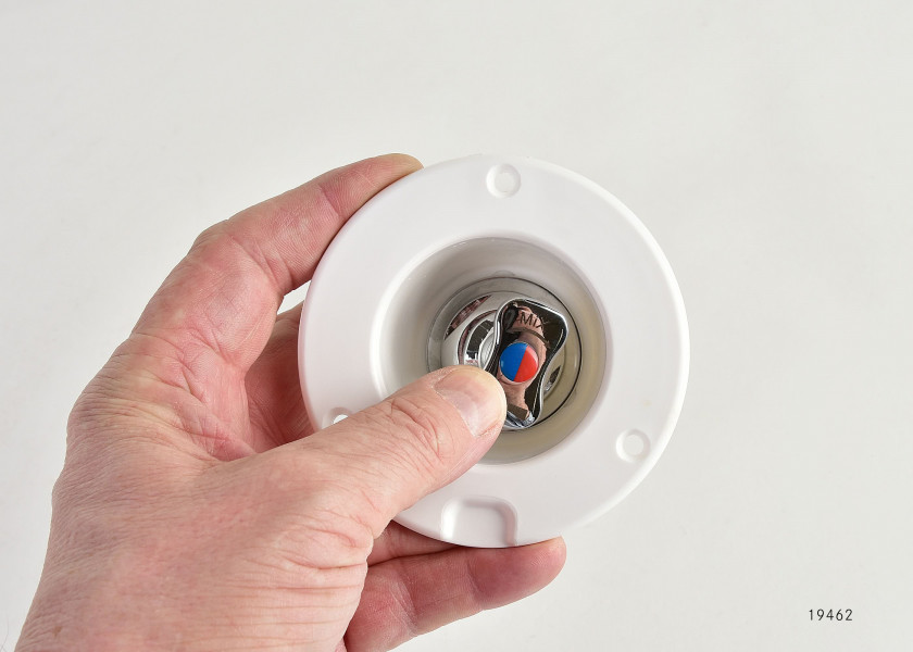 Купить BAVARIA 300948 Запорный смеситель для кормового душа / холодный - теплый 19462-bvs 7ft.ru в интернет магазине Семь Футов