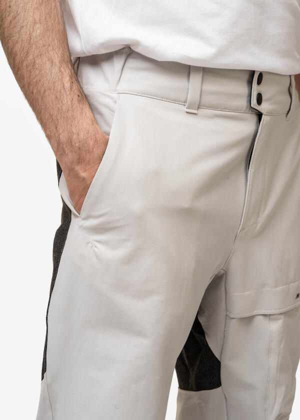 Купить MUSTO 82420_813-38R Мужские брюки-стретч Evolution Performance / платиновый / Размер одежды: 38 7ft.ru в интернет магазине Семь Футов