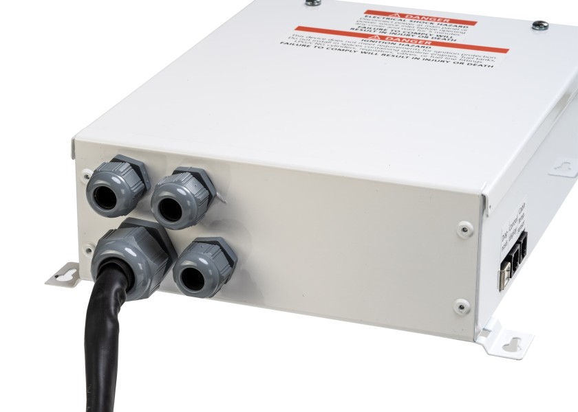 Купить WEBASTO BlueCool S20 / Кондиционер мощностью 20 000 БТЕ / с соединительным материалом и насосом для забортной воды 7ft.ru в интернет магазине Семь Футов