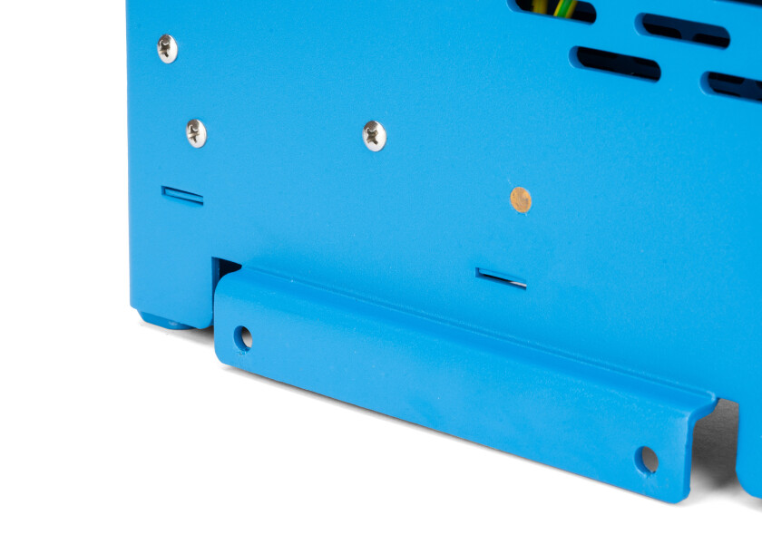 Купить Компактный инвертор Victron CIN122200000 Phoenix 7ft.ru в интернет магазине Семь Футов