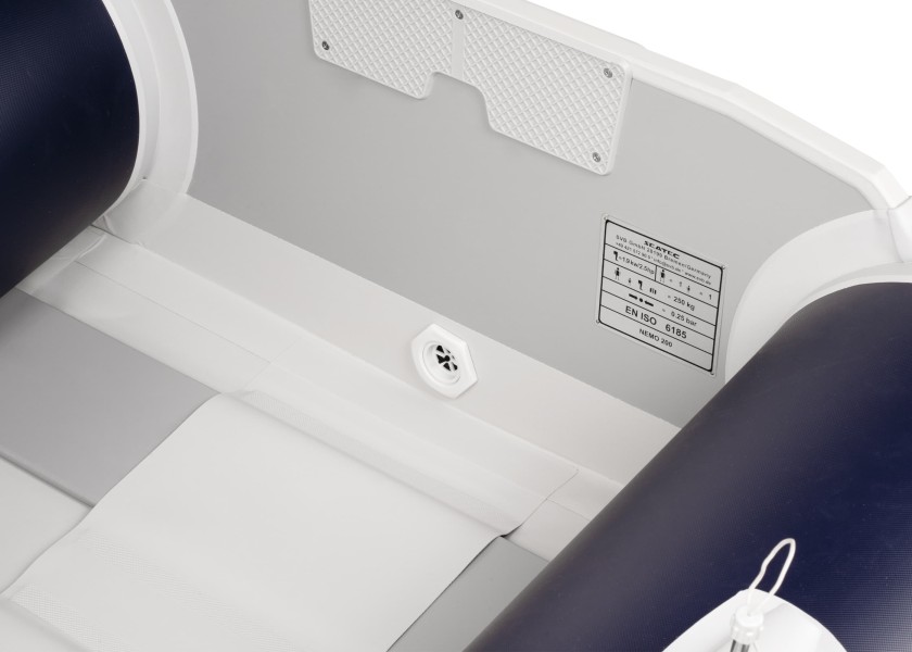 Купить SEATEC Надувная лодка MARLIN / NEMO 200 / 2,0 м / темно-синий/белый / макс. 2,5 л.с. 7ft.ru в интернет магазине Семь Футов