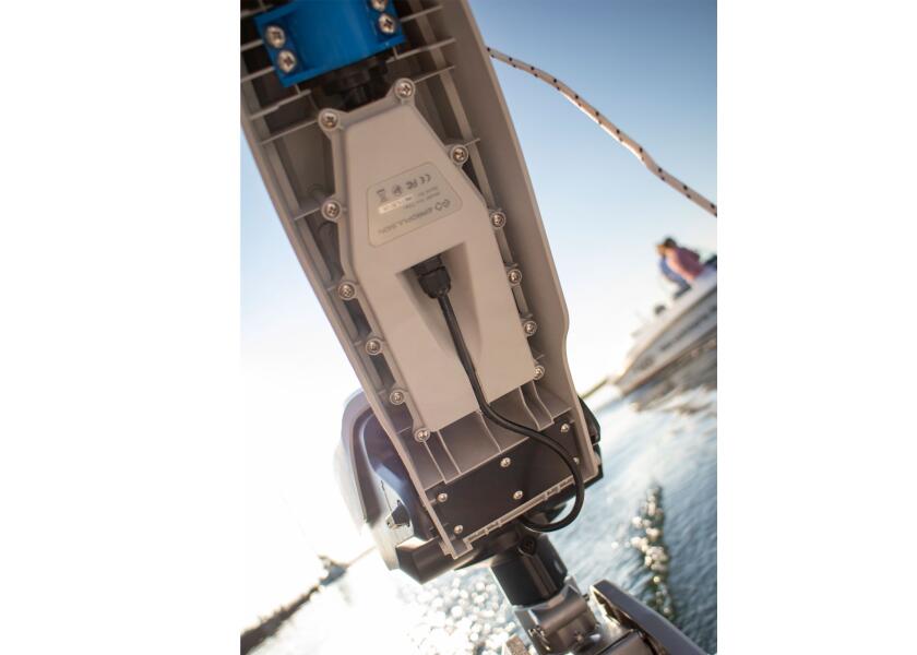 Купить EPROPULSION SPIRIT 1.0 EVO L Electric Outboard Motor / tiller / long shaft / with energy recovery + bag set 33796-bvs 7ft.ru в интернет магазине Семь Футов