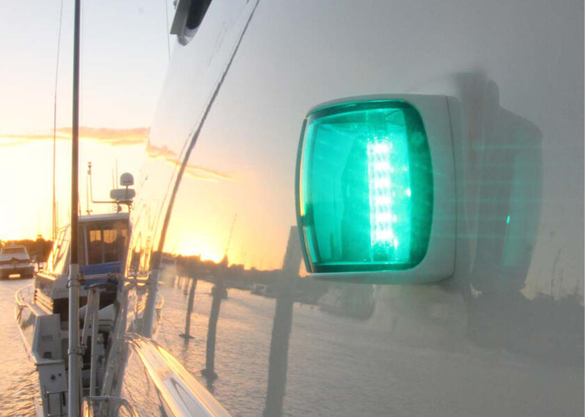 Купить HELLA MARINE NaviLED PRO Starboard Light / white / with wheelmark-certification 12963-bvs 7ft.ru в интернет магазине Семь Футов