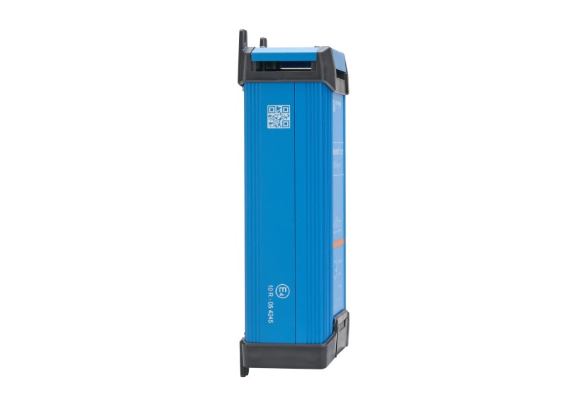 Купить Victron energy BPC121542002 Blue Smart IP22 12/15 1 Output зарядное устройство Голубой Blue 7ft.ru в интернет магазине Семь Футов