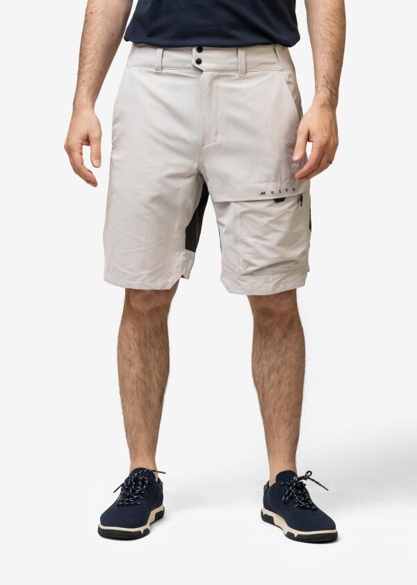 Купить MUSTO 82421_813-36 Мужские шорты стрейч Evolution Performance / платиновый / Размер одежды: 36 7ft.ru в интернет магазине Семь Футов