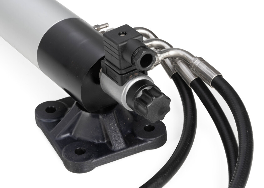 Купить LECOMBLE & SCHMITT Linear Drive 40 ST 16 NEWAVE / thrust 450 kg / 12V 93995-bvs 7ft.ru в интернет магазине Семь Футов