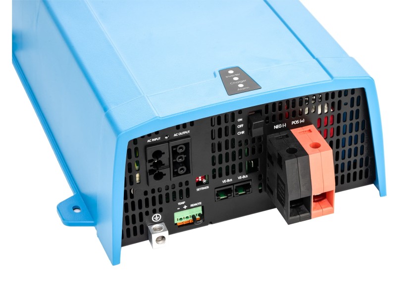 Купить VICTRON PMP122160000 Инвертор/зарядное устройство MultiPlus 12 В / 1300 Вт / 70 А 7ft.ru в интернет магазине Семь Футов