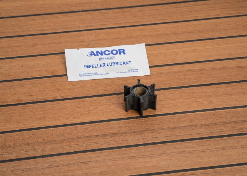 Купить Крыльчатка для подвесных моторов Mariner мощностью 8 и 15 л.с. 47598-bvs 7ft.ru в интернет магазине Семь Футов