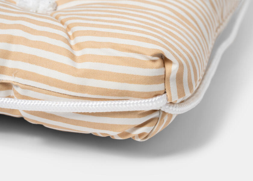 Купить Kapok Single Cushion / beige / narrow striped 57349-bvs 7ft.ru в интернет магазине Семь Футов